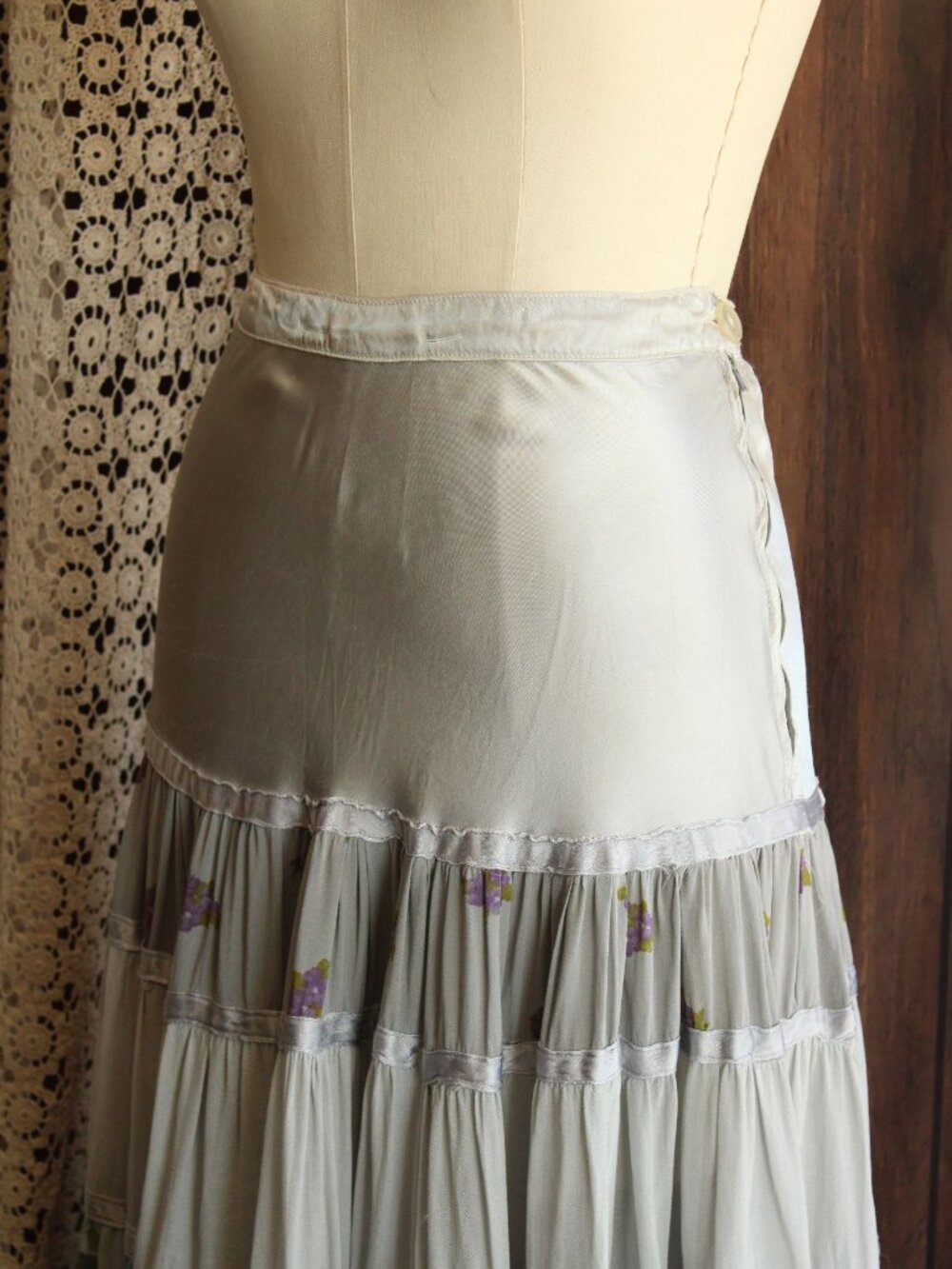 Vintage 1960s 1970s Skirt, Tea Length Silver Silk and Floral Print with Tiered R - Picture 7 of 10